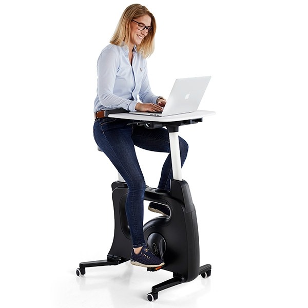 Køb skrivebordscykel til kontor og hjemmekontor hos JustMore